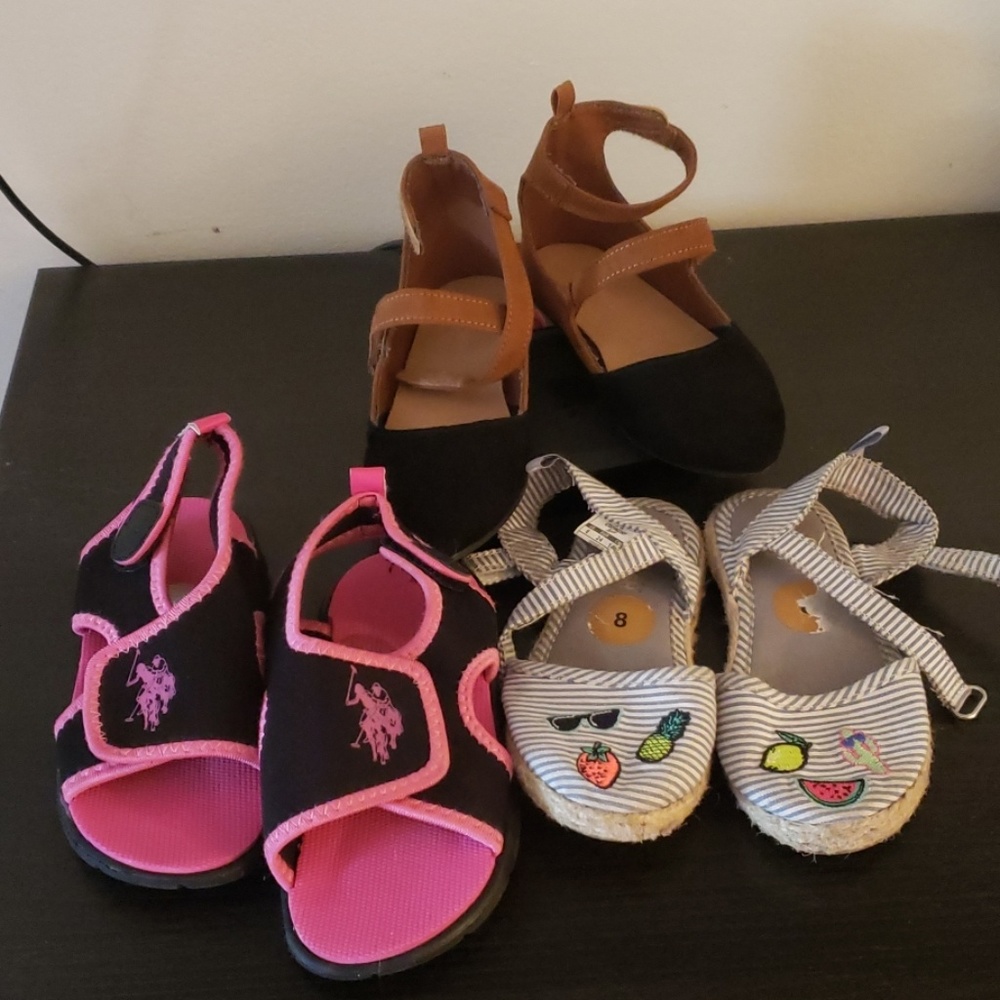 Bundle of Toddler shoes, Gently use.